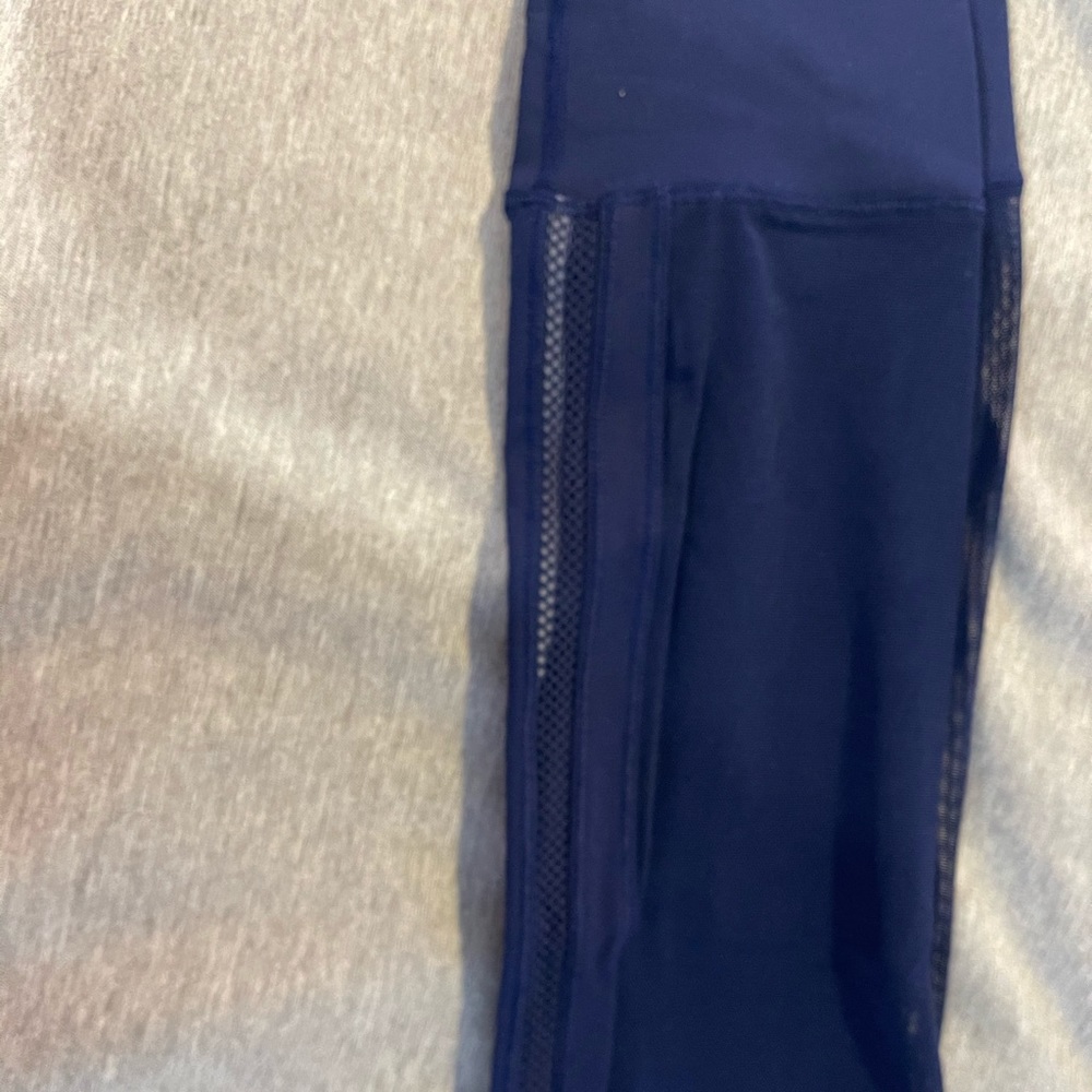 Lululemon leggings size 4